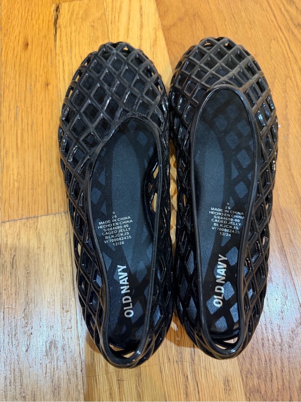 Old Navy Black Lattice Jelly Flats